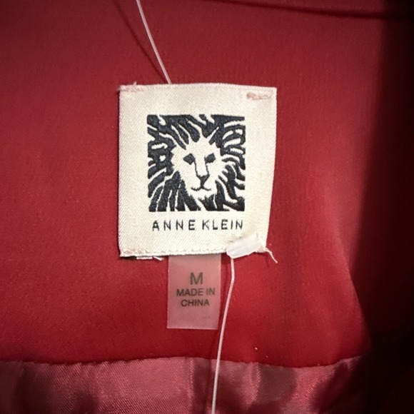 Anne Klein Women's Red Notch Collar Blazer Suit Jacket Size M Long Sleeve - Picture 2 of 5